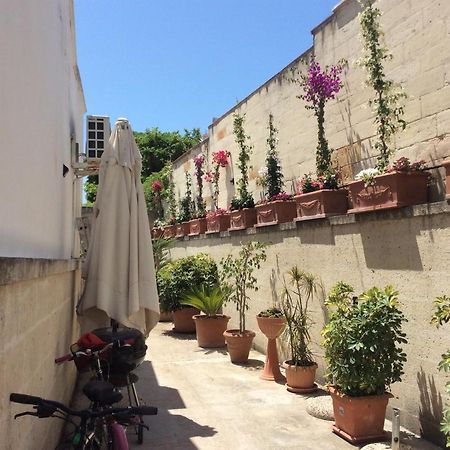 מארוג'ו B&B Delle Rose מראה חיצוני תמונה