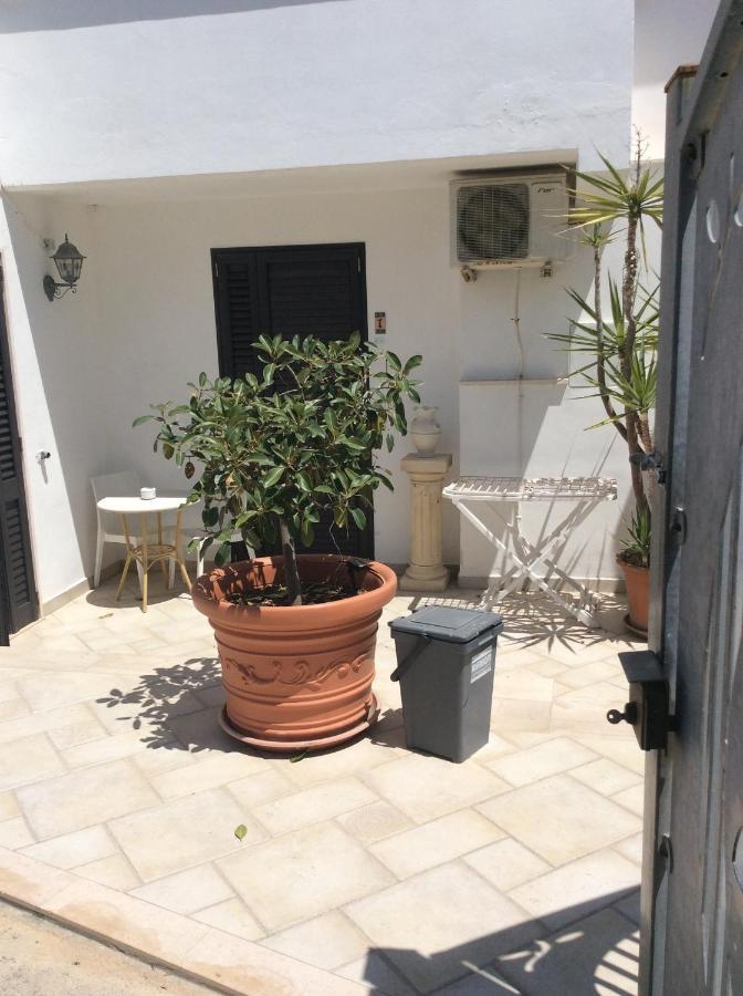 מארוג'ו B&B Delle Rose מראה חיצוני תמונה