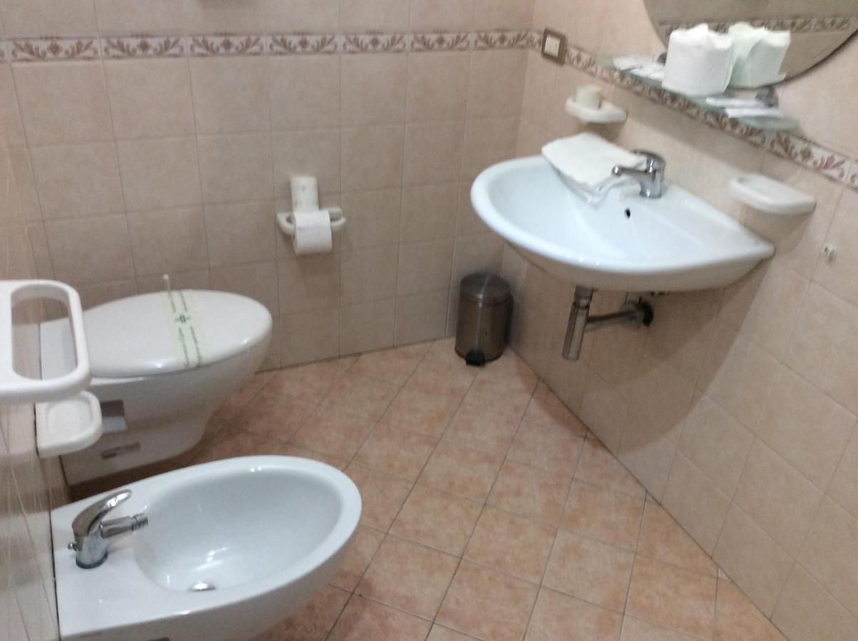 מארוג'ו B&B Delle Rose מראה חיצוני תמונה